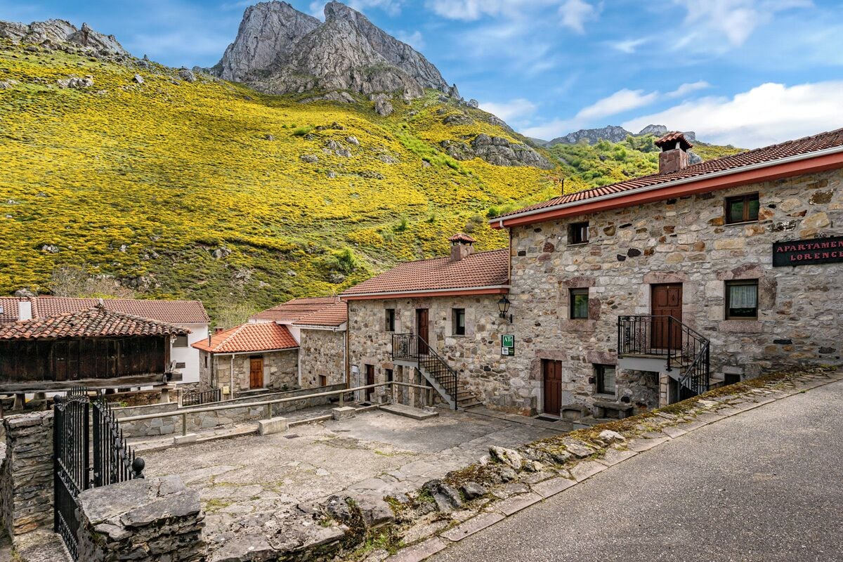 Lorences Rural Apartments